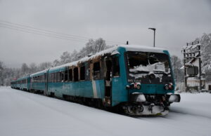 Systém bezpečnosti na české železnici? Díky nečinnosti Drážní inspekce se ututlal i dětský kočárek, který shořel v rychlíku Arrivy !!!