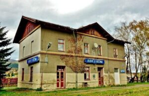 Evropa železnici v roce 2021 obnovuje a oslavuje, Česká republika ji konzervuje?