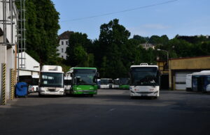 K dohodě o mzdách řidičů nedošlo. Stávková pohotovost v rámci BusLine na severovýchodě Čech trvá, ale udělal se krok pro identifikaci příčin tristního odměňování!